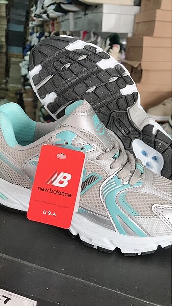 39 Beden NEW BALANCE 530 İTHAL ÜRÜN MARKA TEMSİLİDİR