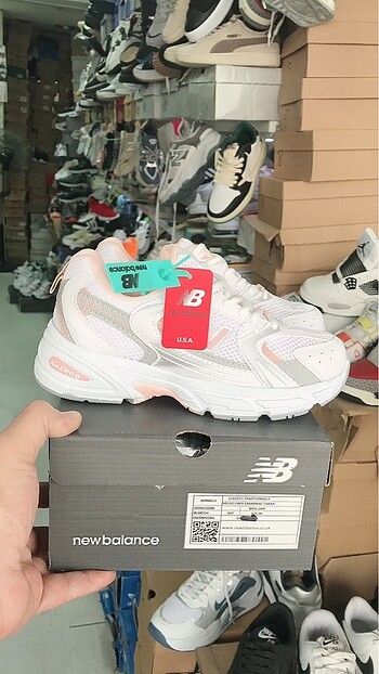 NEW BALANCE 530 İTHAL ÜRÜN MARKA TEMSİLİDİR