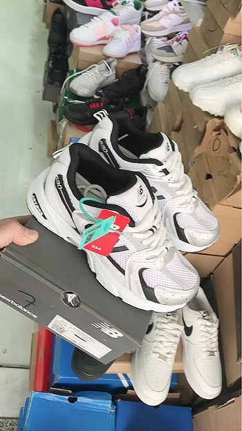 36 Beden çeşitli Renk NEW BALANCE 530 İTHAL ÜRÜN MARKA TEMSİLİDİR