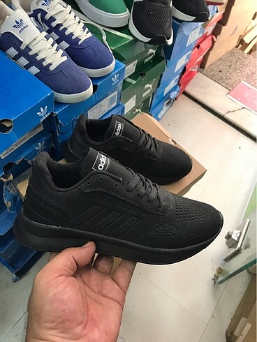 Adidas ADİDAS MARKA TEMSİLİDİR
