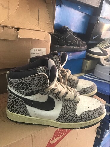 Nike NİKE AİR JORDON MARKA TEMSİLİDİR