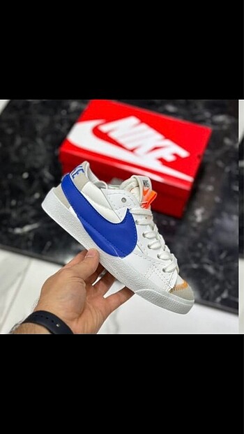 NIKE BLAZER MİD MARKA TEMSİLİDİR