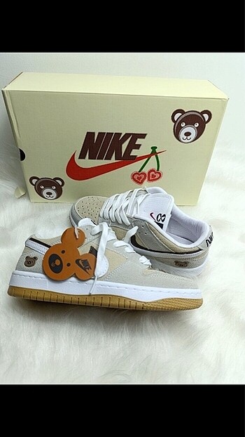 Nike NİKE PANDA İTHAL ÜRÜN MARKA TEMSİLİDİR