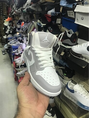 36 Beden çeşitli Renk NIKE AİR JORDON MARKA TEMSİLİDİR