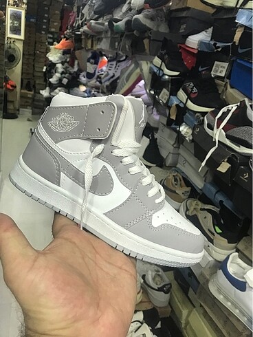 NIKE AİR JORDON MARKA TEMSİLİDİR
