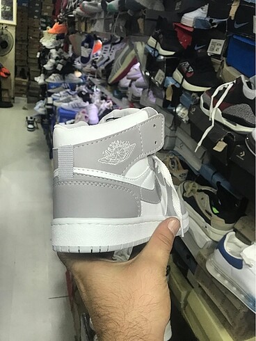 36 Beden NIKE AİR JORDON MARKA TEMSİLİDİR