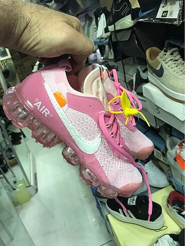 Nike NIKE AİR VAPORMAX İTHAL ÜRÜN MARKA TEMSİLİDİR