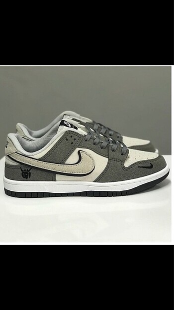 Nike NIKE DUNK LOW İTHAL ÜRÜN MARKA TEMSİLİDİR