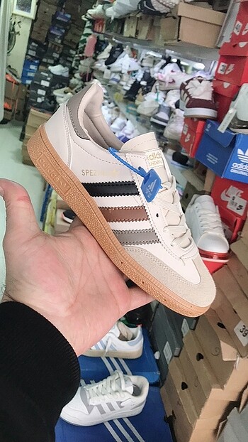 Adidas ADİDAS SPEZİA İTHAL ÜRÜN MARKA TEMSİLİDİR