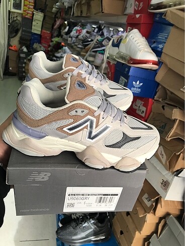 New Balance NEW BALANCE 9060 İTHAL ÜRÜN MARKA TEMSİLİDİR