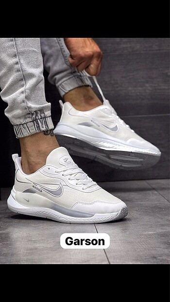 NIKE AİR ZOOM SU GEÇİRMEZ MARKA TEMSİLİDİR