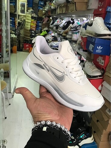Nike NIKE AİR ZOOM SU GEÇİRMEZ MARKA TEMSİLİDİR