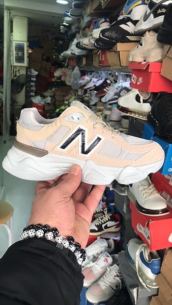 38 Beden NEW BALANCE 9060 MARKA TEMSİLİDİR