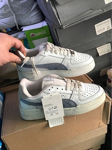 PUMA SPOR MARKA TEMSİLİDİR