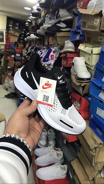 NIKE ZOOM İTHAL ÜRÜN MARKA TEMSİLİDİR