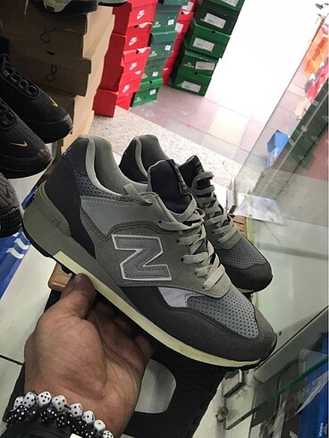 41 Beden çeşitli Renk NEW BALANCE 577 MARKA TEMSİLİDİR