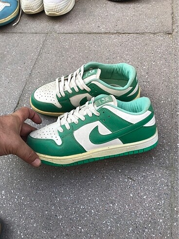 41 Beden yeşil Renk NIKE DUNK LOW MARKA TEMSİLİDİR