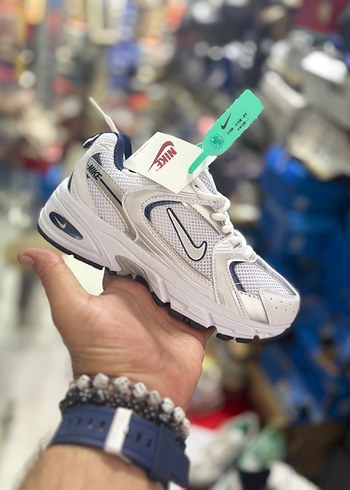 NIKE SPOR İTHAL ÜRÜN MARKA TEMSİLİDİR PİYASA MALI DEĞİLDİR