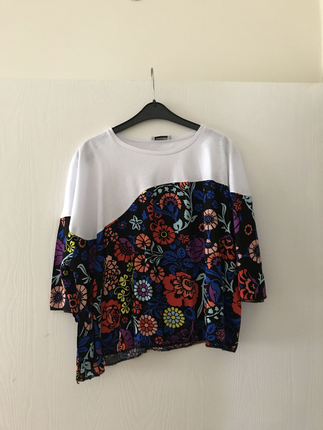 ZARA MODEL TSHIRT