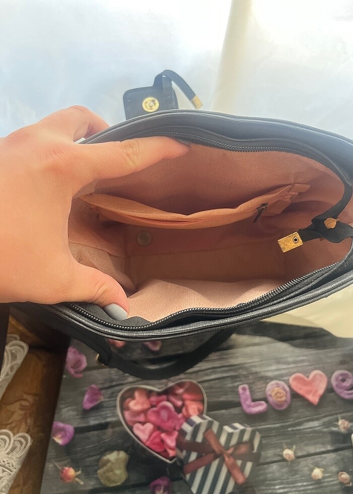 Siyah Çanta - Görsel 4