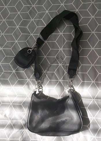 Zincir Detaylı Siyah çanta - Görsel 3