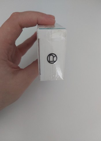 L'Oréal SPF50+ Işıltı Pigmentli Yüz Koruyucu - Görsel 6