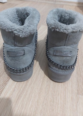 Gri Zincir Detaylı Ugg Kadın Bot - Görsel 4