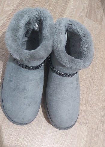 Gri Zincir Detaylı Ugg Kadın Bot - Görsel 7