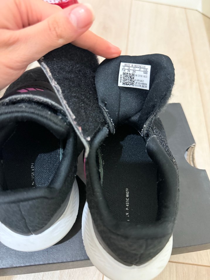 Kız Çocuk Siyah Pembe Baskılı Spor Ayakkabı - Görsel 4