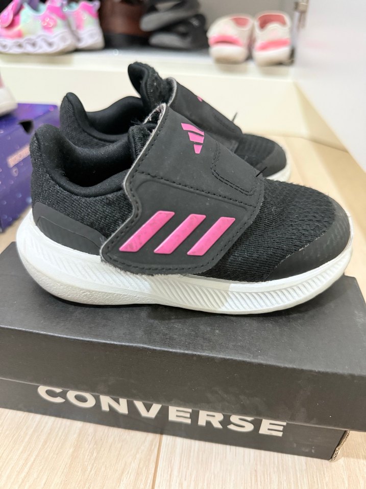 Kız Çocuk Siyah Pembe Baskılı Spor Ayakkabı - Görsel 2