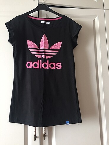 Adidas Tshirt