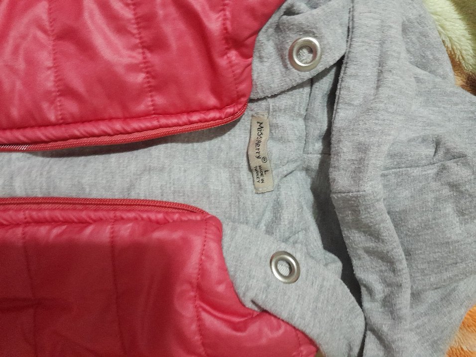 Pembe Kapüşonlu Fermuarlı Kadın Yelek - Görsel 4