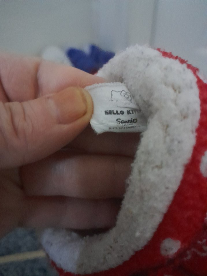 Kız Çocukları İçin Kırmızı Nakışlı Sıcak Terlik - Görsel 4