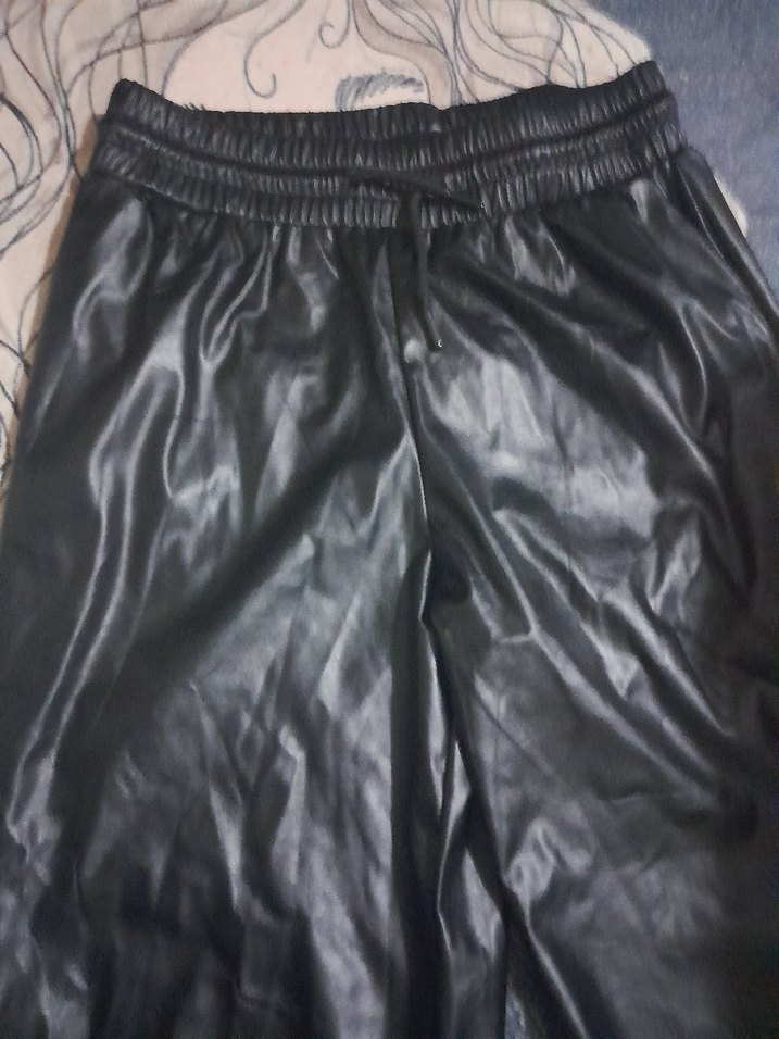 Siyah Parlak Deri Kemerli Kadın Pantolon - Görsel 2