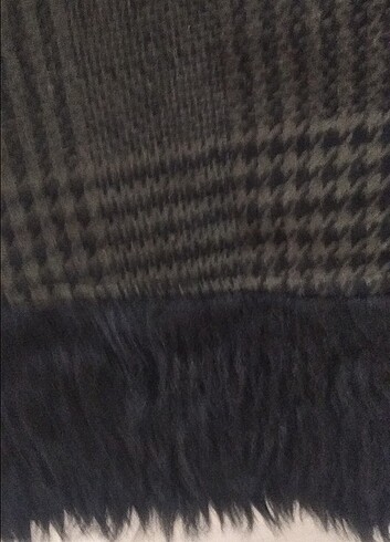 Kadın peluş detaylı panço - Görsel 2