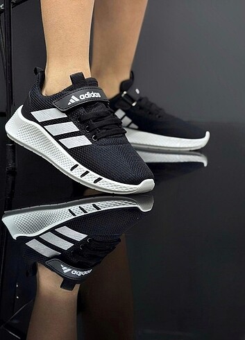 Adidas çocuk spor ayakkabı