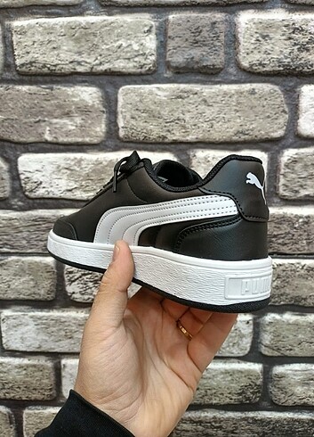 38 Beden siyah Renk Puma spor ayakkabı