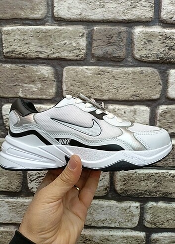 Nike spor ayakkabı 