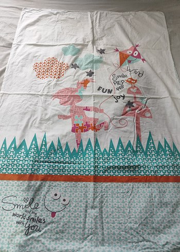 Çocuklar için renkli baskılı uyku seti - Görsel 3