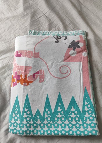 Çocuklar için renkli baskılı uyku seti - Görsel 5