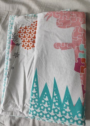 Çocuklar için renkli baskılı uyku seti - Görsel 6