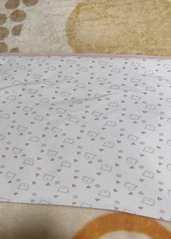 Beyaz Pastel Desenli Çocuk Battaniyesi - Görsel 3