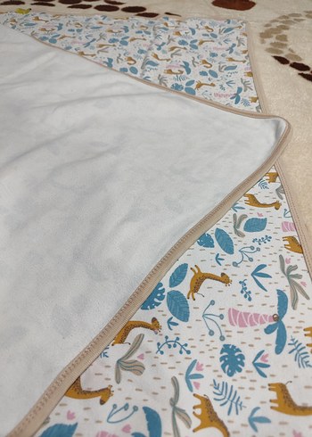 Çocuklar için pastel renkli baskılı battaniye - Görsel 3