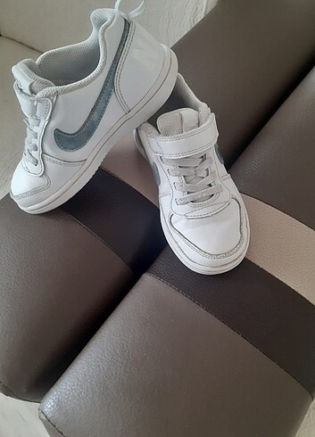 Nike qyakkabi