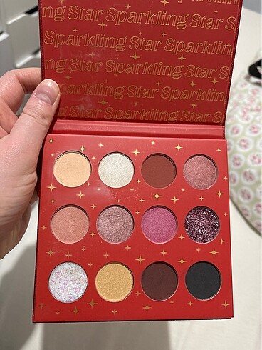 The Balm Beaulis sparkling star far paleti