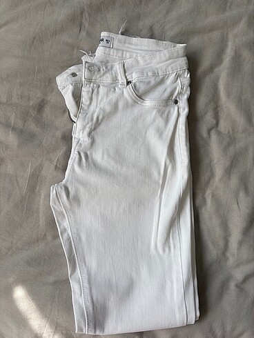 Pull and bear beyaz jean kot pantolon