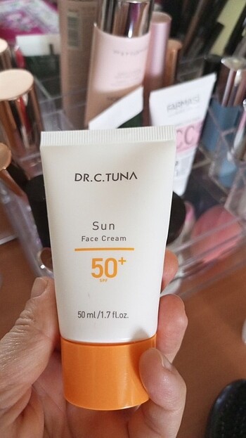 Farmasi Güneş krem 50 faktör korumalı