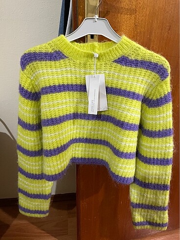 BERSHKA XS kazak
