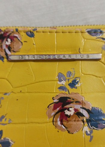 Stradivarius Sarı Çiçek Desenli Fermuarlı Kadın Cüzdanı