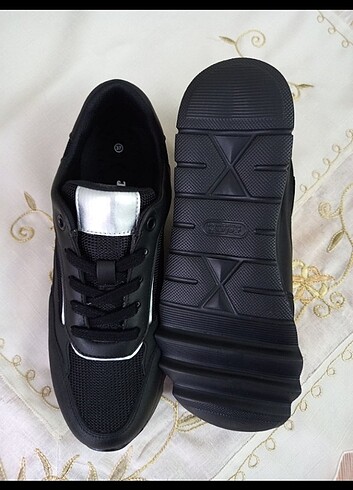 37 Beden siyah Renk Kadın spor ayakkabı 